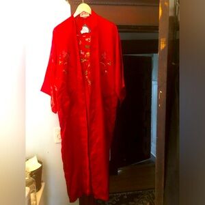 Silk silver lake traditional robe with embroidery-
Sz M